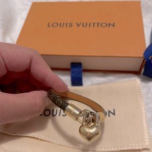 ❤️SOLD❤️ Pre-loved Authentic LOUIS VUITTON Crazy In Lock Bracelet Size Small